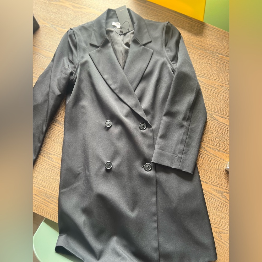 Vetta Convertible Blazer / Dress / Vest (Size Medium)